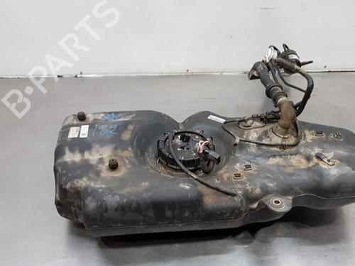 Used AdBlue tank MERCEDES-BENZ M-CLASS (W166) ML 350 BlueTEC 4-matic (166.024, 166.023) (258 hp) 19065055