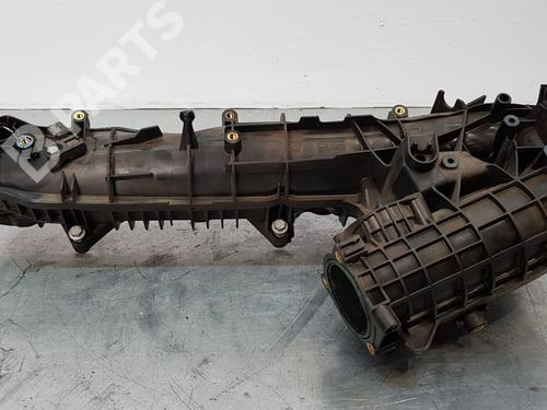 Used Intake manifold BMW 5 (F10) 530 d (245 hp) 9520685