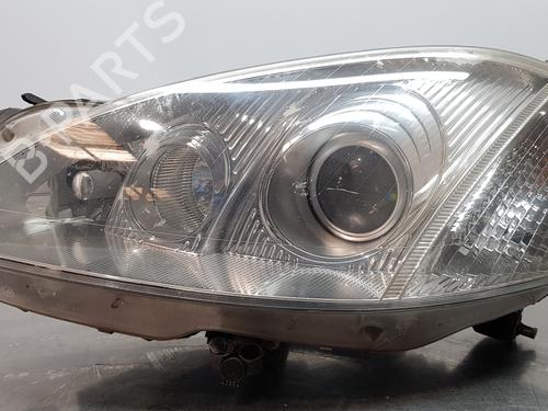 Used Left headlight MERCEDES-BENZ S-CLASS (W221, V221) [2005-2013]  18322946