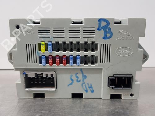Used Fuse box LAND ROVER RANGE ROVER EVOQUE (L538) 2.0 D 4x4 (150 hp) 26562389