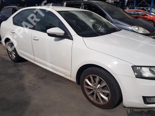 Fuse box SKODA OCTAVIA III (5E3, NL3, NR3) 1.6 TDI | BP12989019E1 