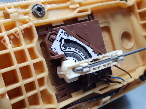 Fuel pump VW TRANSPORTER T5 Bus (7HB, 7HJ, 7EB, 7EJ)  | BP15845306M76 