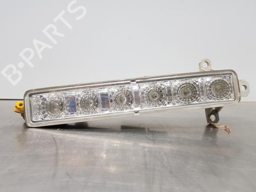 Used Right front indicator PEUGEOT PARTNER Tepee [2008-2025]  26558092