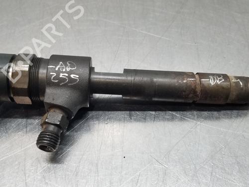 Used Injector OPEL ZAFIRA / ZAFIRA FAMILY B (A05) [2005-2019]  30879946