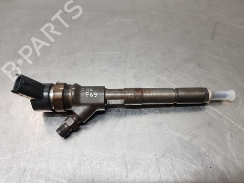 Used Injector TOYOTA AURIS (_E15_) [2006-2013]  30881189