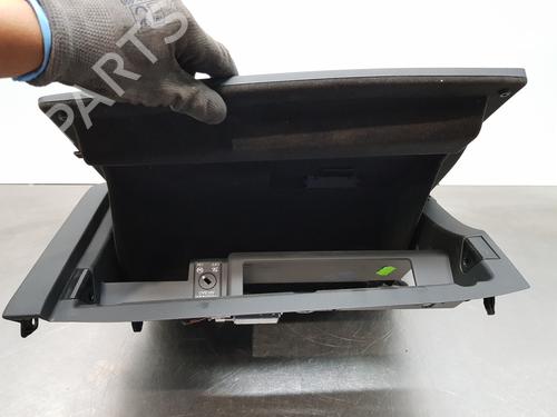 Hanskerom AUDI A4 B9 (8W2, 8WC)  | BP27175685C95 