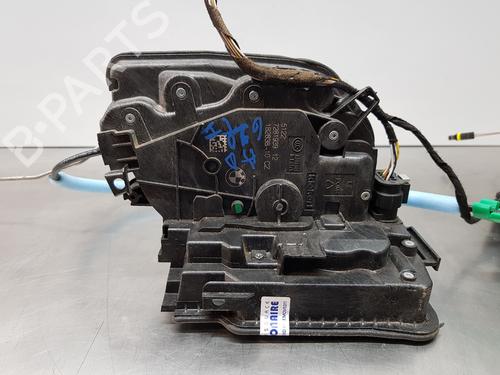 Używane Zamek drzwi tylnych lewych BMW X1 (F48) sDrive 18 d (150 hp) 30880238