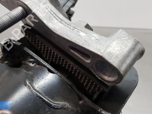 Engine mount TOYOTA COROLLA Hatchback (_E21_, _EA1_, _EH1_) 1.8 Hybrid (ZWE211) | BP19704083M89 