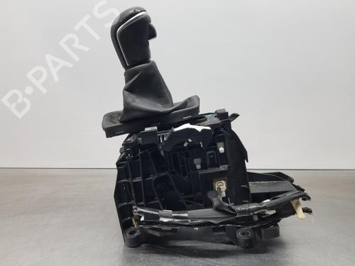 Used Gear lever TOYOTA COROLLA Estate (_E21_) 1.8 Hybrid (ZWE211) (122 hp) 22778929
