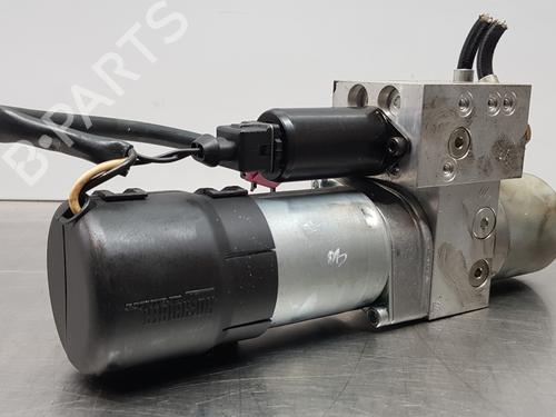 Used Central lock pump MERCEDES-BENZ R-CLASS (W251, V251) R 320 CDI 4-matic (251.022, 251.122) (224 hp) 21803941