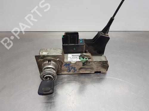 Used Front left lock FORD TOURNEO CONNECT [2002-2013]  30788415