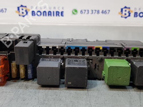 Fuse box MERCEDES-BENZ S-CLASS (W220) S 320 (220.065, 220.165) | BP7594121E1 