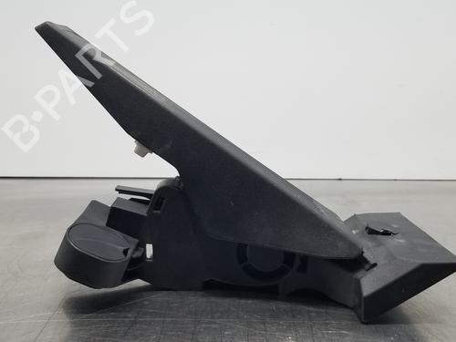 Używane Pedał HYUNDAI TUCSON (NX4E, NX4A) 1.6 CRDi Hybrid 48V (136 hp) 30880015