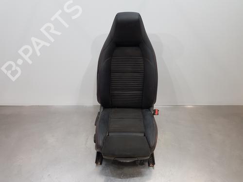 Used Right front seat MERCEDES-BENZ GLA-CLASS (X156) GLA 200 CDI / d (156.908) (136 hp) 29249654