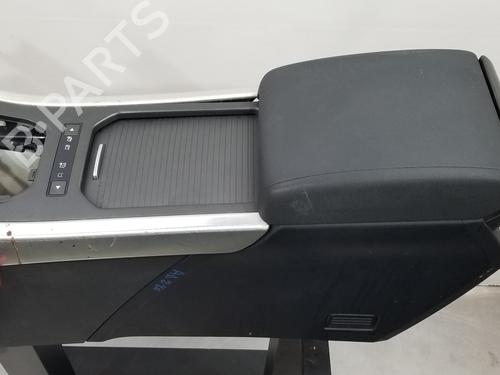Armrest / Center console LAND ROVER RANGE ROVER EVOQUE (L538)  | BP19686121I20 