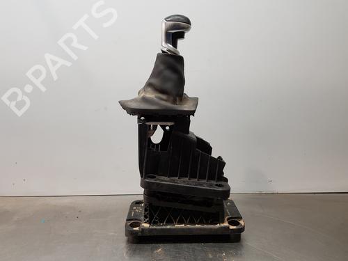 Used Gear lever PEUGEOT 3008 II SUV (MC_, MR_, MJ_, M4_) [2016-2025]  29972809