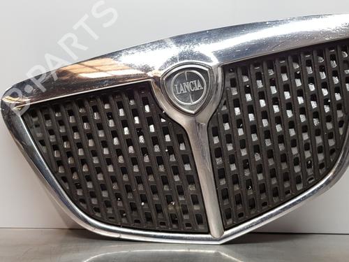 Used Grille LANCIA YPSILON (843_) 1.3 D Multijet (843.AXE11, 843.AXE1A) (90 hp) 15278412