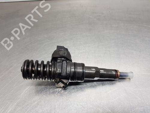 Used Injector VW GOLF V (1K1) [2003-2010]  30881207