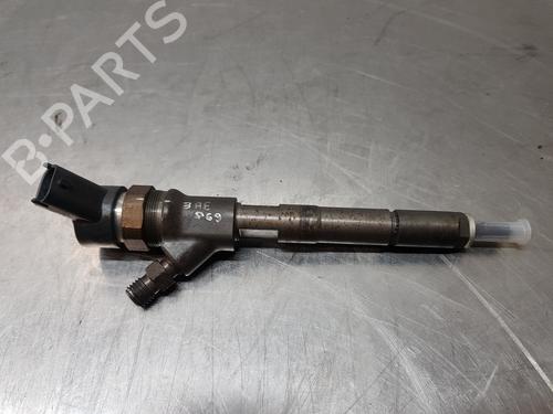 Used Injector TOYOTA AURIS (_E15_) [2006-2013]  30881190