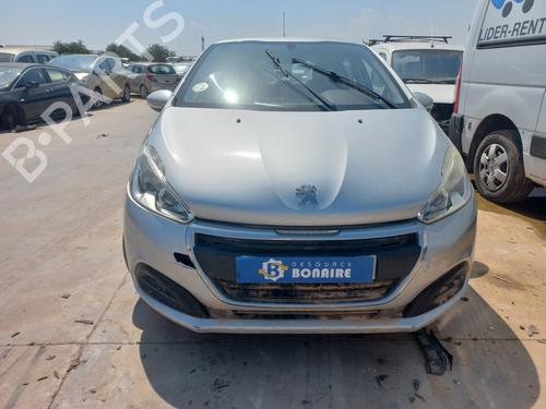 Left front door PEUGEOT 208 I (CA_, CC_) 1.6 HDi / BlueHDi 75 | BP29702578C2 