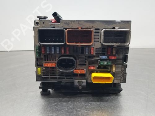 Used Fuse box CITROËN C4 I Saloon [2006-2014]  27677115