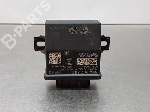 Used Electronic module Electronic module VW GOLF VII (5G1, BQ1, BE1, BE2) 1.6 TDI (110 hp) 10404068 10404068
