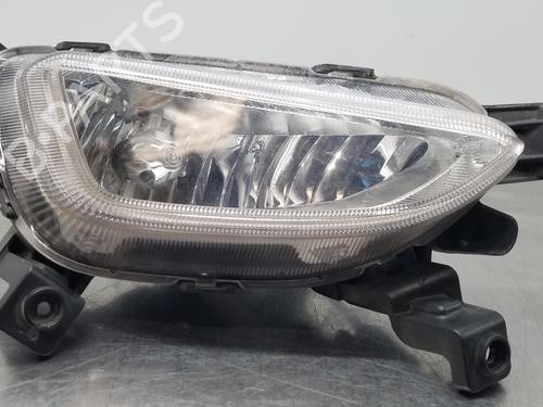 Used Left front fog light HYUNDAI TUCSON (TL, TLE) 1.7 CRDi (116 hp) 30880086