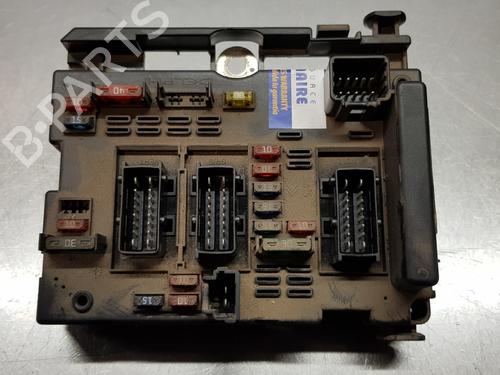 Fuse box PEUGEOT 307 (3A/C) | BP30879135E1