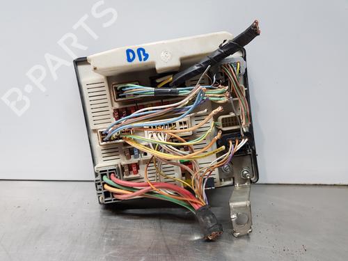 Boîte à Fusibles RENAULT SCÉNIC II (JM0/1_) [2003-2010]  30566338