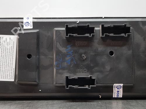 Fuse box LAND ROVER DISCOVERY SPORT (L550)  | BP17650661E1 