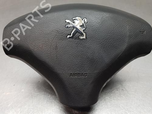 Driver airbag PEUGEOT 5008 (0U_, 0E_) [2009-2017]  17322031