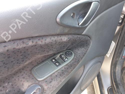 Fuse box CITROËN C5 I (DC_) 2.0 HDi (DCRHYB) | BP13480321E1 