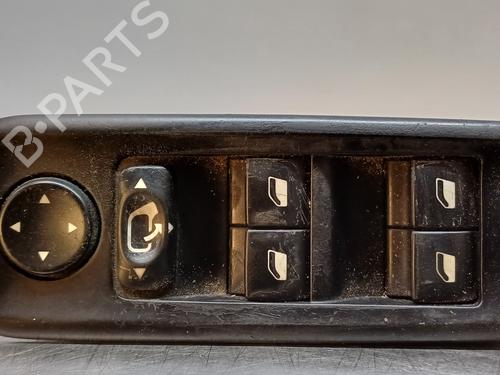 Used Left front window switch FIAT ULYSSE (179_) [2002-2011]  16315855