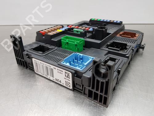 Fuse box PEUGEOT 308 II (LB_, LP_, LW_, LH_, L3_)  | BP22624071E1 
