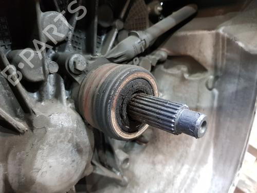 Gearbox NISSAN QASHQAI II (J11, J11_) | BP30845227M3