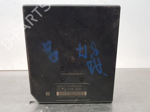 Fuse box RENAULT MEGANE III Hatchback (BZ0/1_, B3_)  | BP28023999E1 