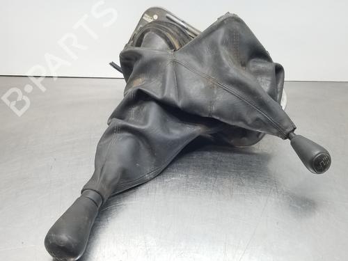 Used Gear lever TOYOTA HILUX VII Pickup (_N1_, _N2_, _N3_) [2004-2016]  18658310