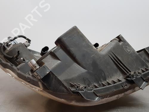 Left headlight TOYOTA COROLLA Verso (ZER_, ZZE12_, R1_) 2.0 D-4D (CUR10_, CUR10R) | BP13532535C28 