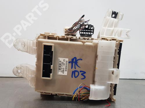 Fuse box TOYOTA VERSO (_R2_)  | BP12147695E1 
