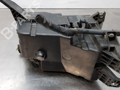 Fuse box TOYOTA RAV 4 III (_A3_) | BP10701467E1