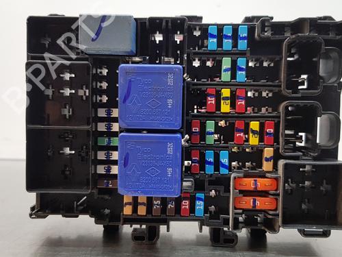 Used Fuse box RENAULT MEGANE IV Hatchback (B9A/M/N_) 1.2 TCe 100 (B9MS) (100 hp) 13296858