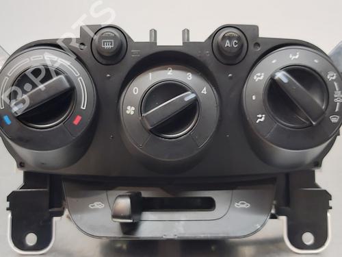 Used Climate control MAZDA 2 (DE_, DH_) [2007-2015]  30879127