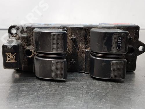 Used Left front window switch MAZDA 6 Saloon (GG) [2002-2008]  10086404