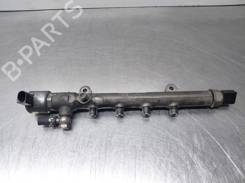 Rail D'Injecteurs MERCEDES-BENZ GLA-CLASS (X156) GLA 200 CDI / d (156.908) (136 hp) 31331393