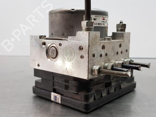 Used ABS pump MITSUBISHI OUTLANDER III (GG_W, GF_W, ZJ, ZL, ZK) 2.2 Di-D (GF6W) (150 hp) 19681697