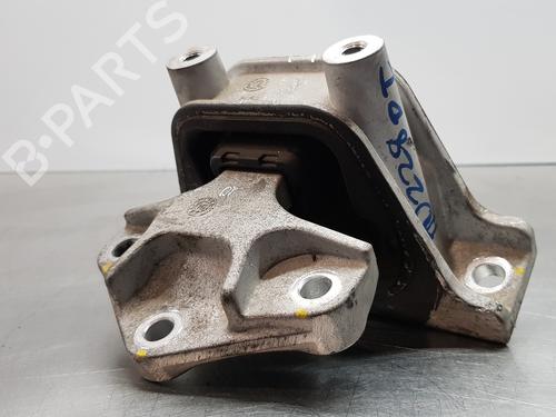 Used Engine mount SUZUKI SX4 S-Cross (JY) [2013-2025]  19679229