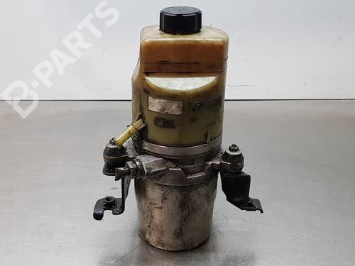 Used Steering pump FORD FOCUS C-MAX (DM2) [2003-2007]  10737649