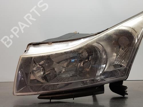 Used Left headlight CHEVROLET CRUZE (J300) [2009-2025]  30879789