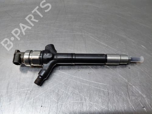 Used Injector TOYOTA AURIS (_E15_) 2.0 D-4D (ADE150_, ADE150R) (126 hp) 31591654