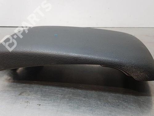 Used Armrest / Center console Armrest / Center console SSANGYONG REXTON / REXTON II (GAB_) 2.7 Xdi (165 hp) 10403378 10403378